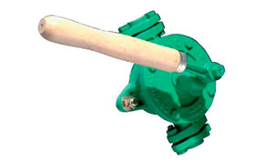 ruchnoy-nasos.jpg